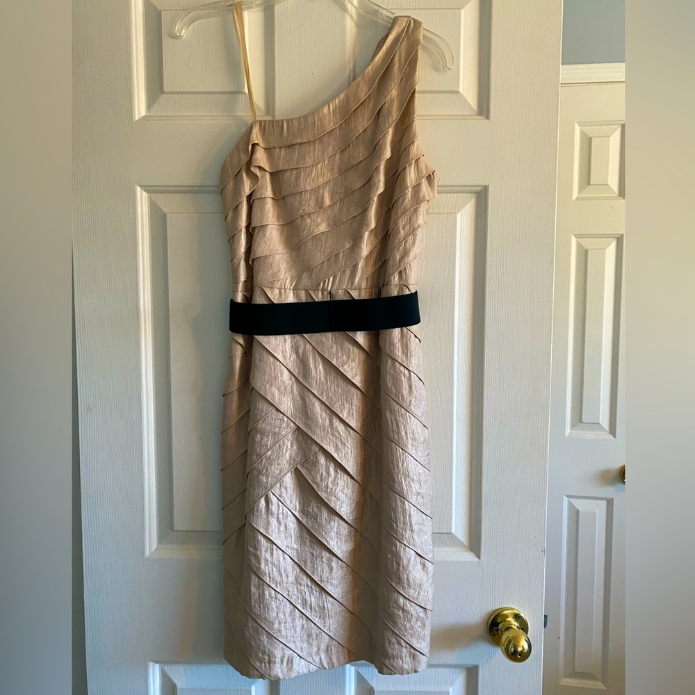 One shoulder ruffle dress